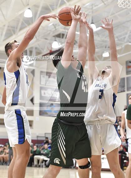 Thumbnail 1 in De La Salle vs. Catalina Foothills (Rancho Mirage Holiday Invitational) photogallery.