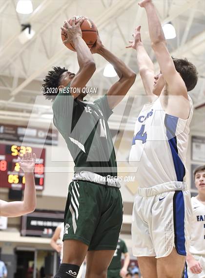 Thumbnail 3 in De La Salle vs. Catalina Foothills (Rancho Mirage Holiday Invitational) photogallery.
