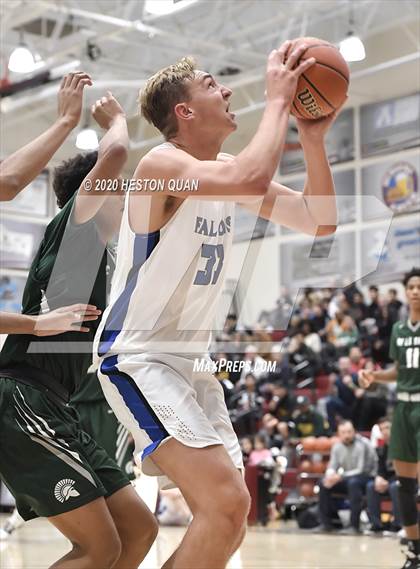 Thumbnail 1 in De La Salle vs. Catalina Foothills (Rancho Mirage Holiday Invitational) photogallery.