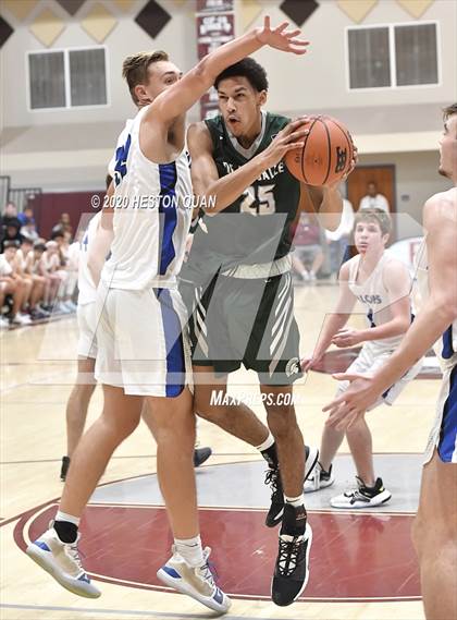 Thumbnail 2 in De La Salle vs. Catalina Foothills (Rancho Mirage Holiday Invitational) photogallery.