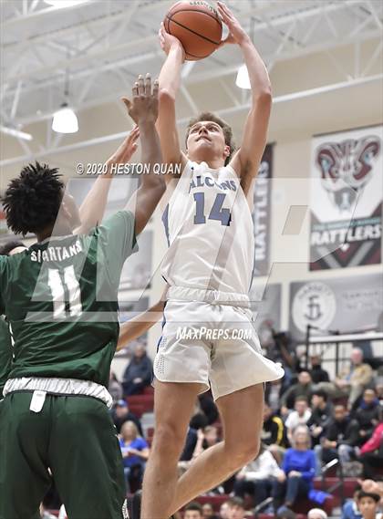 Thumbnail 1 in De La Salle vs. Catalina Foothills (Rancho Mirage Holiday Invitational) photogallery.