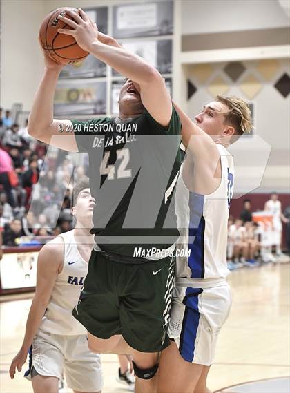 Thumbnail 3 in De La Salle vs. Catalina Foothills (Rancho Mirage Holiday Invitational) photogallery.