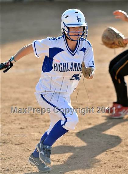 Thumbnail 1 in La Habra vs. Mission Viejo (Woodbridge Tournament) photogallery.
