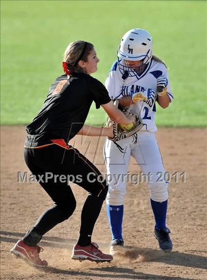 Thumbnail 2 in La Habra vs. Mission Viejo (Woodbridge Tournament) photogallery.