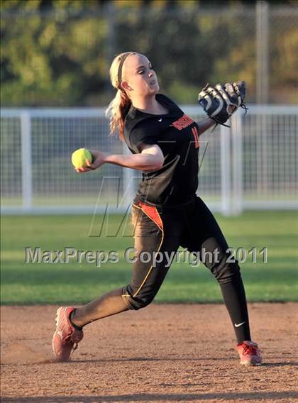 Thumbnail 1 in La Habra vs. Mission Viejo (Woodbridge Tournament) photogallery.