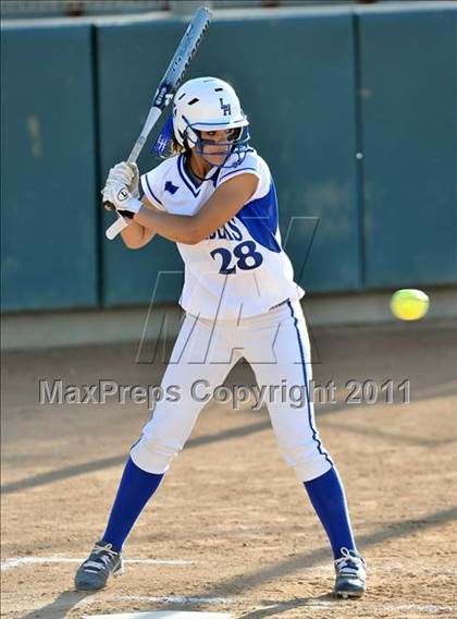Thumbnail 1 in La Habra vs. Mission Viejo (Woodbridge Tournament) photogallery.