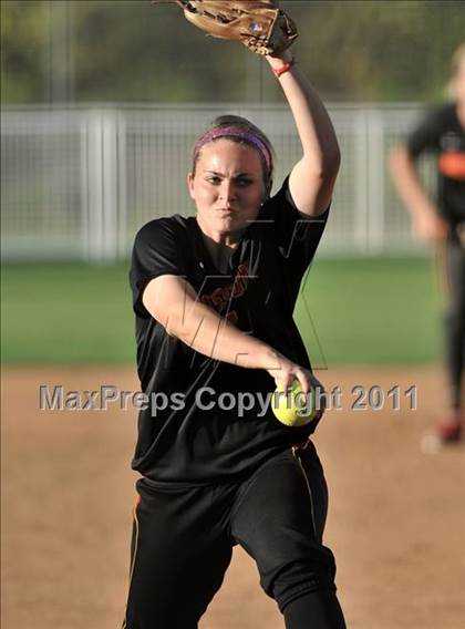 Thumbnail 2 in La Habra vs. Mission Viejo (Woodbridge Tournament) photogallery.