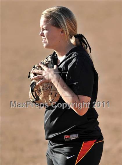 Thumbnail 3 in La Habra vs. Mission Viejo (Woodbridge Tournament) photogallery.