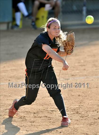 Thumbnail 2 in La Habra vs. Mission Viejo (Woodbridge Tournament) photogallery.