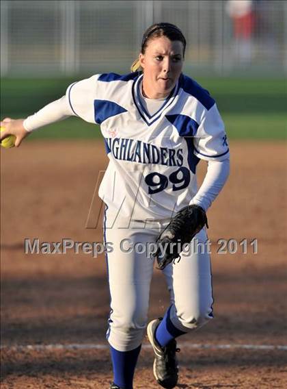 Thumbnail 2 in La Habra vs. Mission Viejo (Woodbridge Tournament) photogallery.