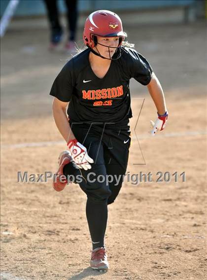 Thumbnail 3 in La Habra vs. Mission Viejo (Woodbridge Tournament) photogallery.