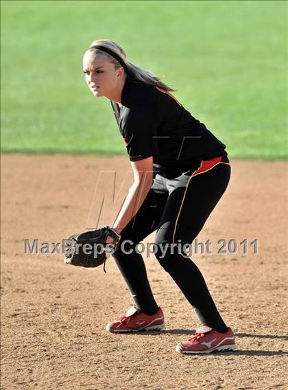 Thumbnail 1 in La Habra vs. Mission Viejo (Woodbridge Tournament) photogallery.