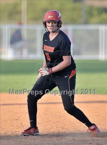Thumbnail 3 in La Habra vs. Mission Viejo (Woodbridge Tournament) photogallery.