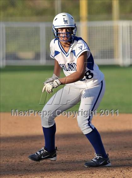 Thumbnail 2 in La Habra vs. Mission Viejo (Woodbridge Tournament) photogallery.