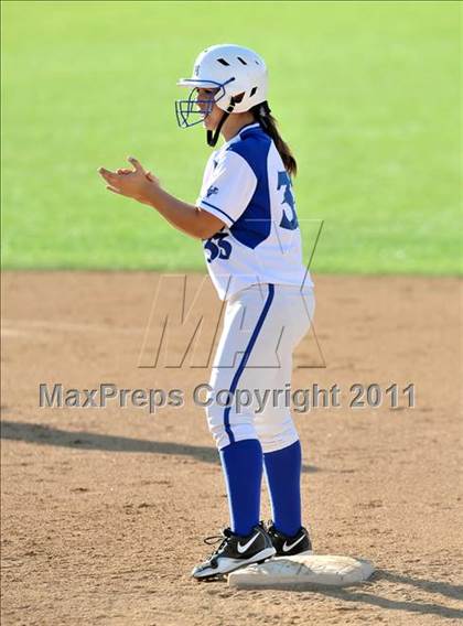 Thumbnail 2 in La Habra vs. Mission Viejo (Woodbridge Tournament) photogallery.