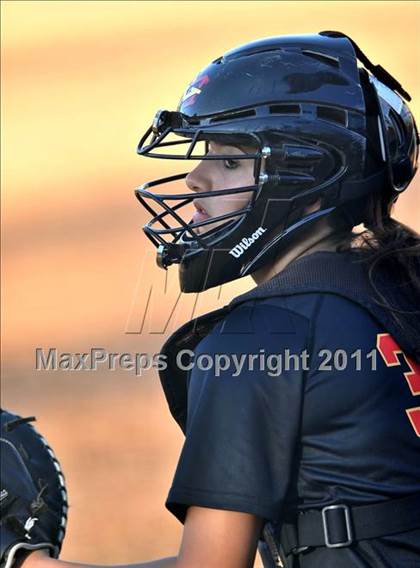 Thumbnail 1 in La Habra vs. Mission Viejo (Woodbridge Tournament) photogallery.
