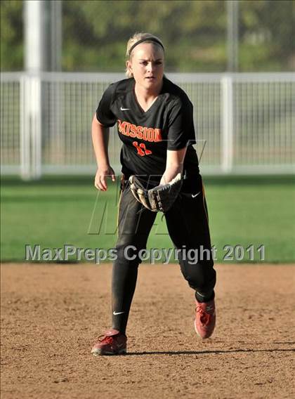 Thumbnail 3 in La Habra vs. Mission Viejo (Woodbridge Tournament) photogallery.