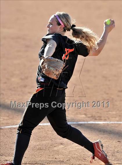 Thumbnail 1 in La Habra vs. Mission Viejo (Woodbridge Tournament) photogallery.