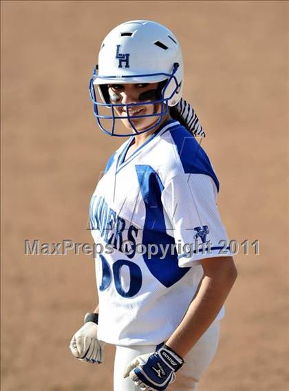 Thumbnail 2 in La Habra vs. Mission Viejo (Woodbridge Tournament) photogallery.