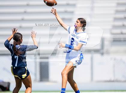 Thumbnail 2 in Lompoc vs. Camarillo photogallery.