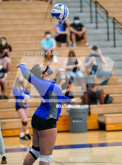 Thumbnail 2 in Youngker @ Mesquite photogallery.