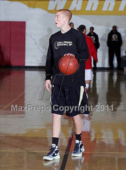 Thumbnail 2 in Oak Park vs. Hart (SFV Invitational) photogallery.