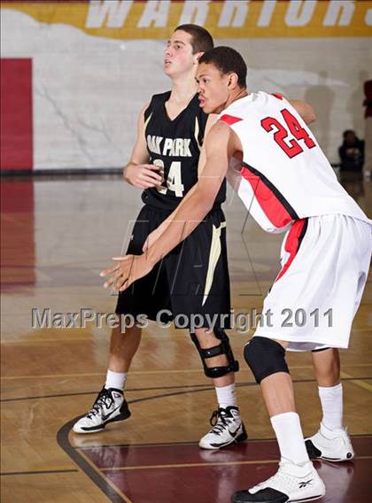 Thumbnail 1 in Oak Park vs. Hart (SFV Invitational) photogallery.