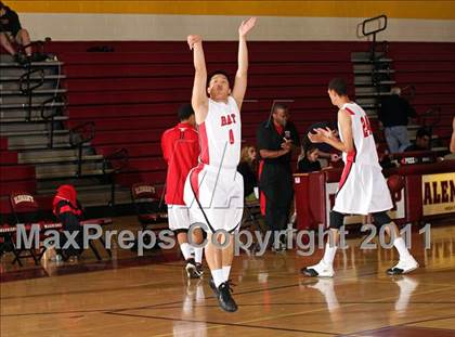 Thumbnail 2 in Oak Park vs. Hart (SFV Invitational) photogallery.