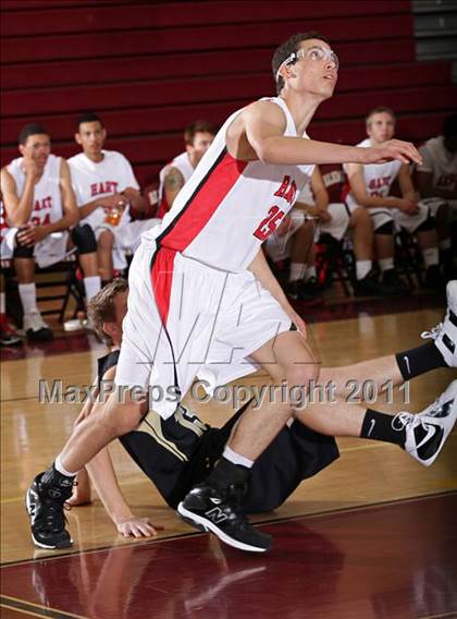 Thumbnail 2 in Oak Park vs. Hart (SFV Invitational) photogallery.