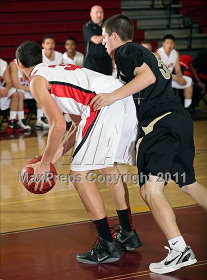 Thumbnail 3 in Oak Park vs. Hart (SFV Invitational) photogallery.