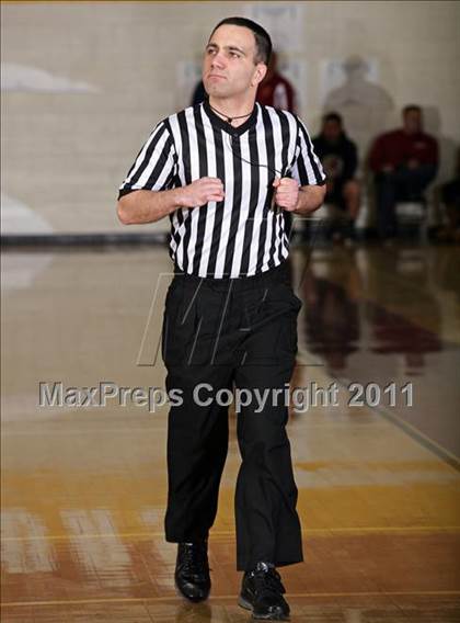 Thumbnail 2 in Oak Park vs. Hart (SFV Invitational) photogallery.