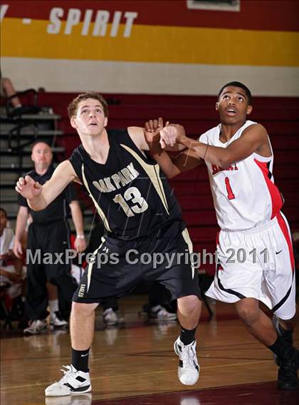 Thumbnail 2 in Oak Park vs. Hart (SFV Invitational) photogallery.