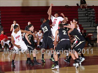 Thumbnail 2 in Oak Park vs. Hart (SFV Invitational) photogallery.