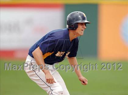 Thumbnail 3 in Weston vs. Plainville (CIAC Class M Semifinal) photogallery.