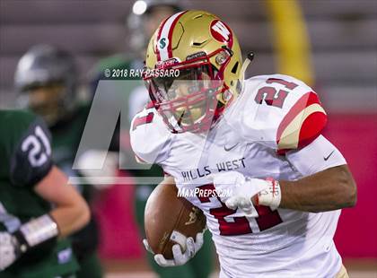 Thumbnail 2 in Westhampton Beach vs. Half Hollow Hills West - Section XI Division III Finals photogallery.