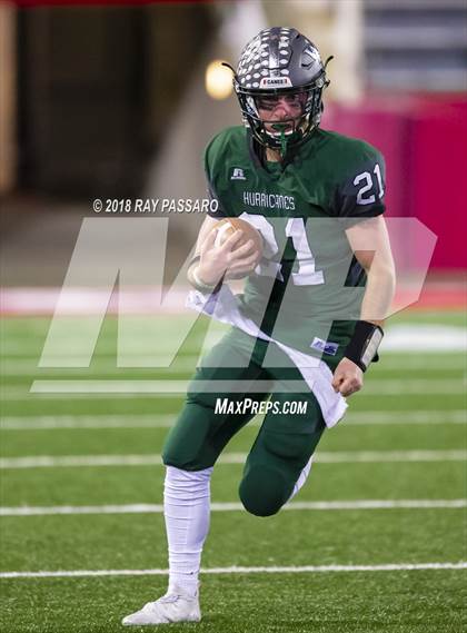 Thumbnail 3 in Westhampton Beach vs. Half Hollow Hills West - Section XI Division III Finals photogallery.