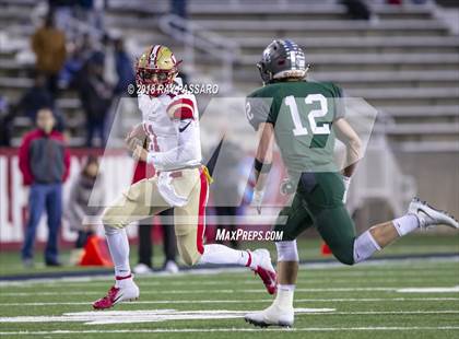 Thumbnail 2 in Westhampton Beach vs. Half Hollow Hills West - Section XI Division III Finals photogallery.