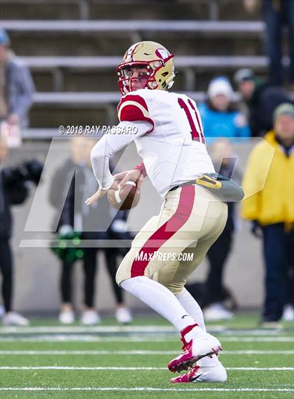 Thumbnail 3 in Westhampton Beach vs. Half Hollow Hills West - Section XI Division III Finals photogallery.