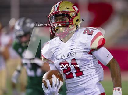 Thumbnail 2 in Westhampton Beach vs. Half Hollow Hills West - Section XI Division III Finals photogallery.
