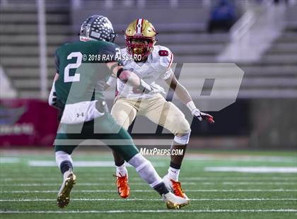 Thumbnail 3 in Westhampton Beach vs. Half Hollow Hills West - Section XI Division III Finals photogallery.