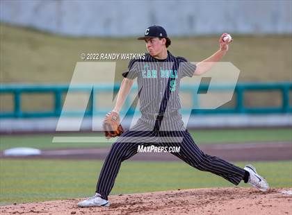 Thumbnail 3 in Southlake Carroll vs. Keller (UIL 6A Region 1 Regional Playoff Final Game 1) photogallery.