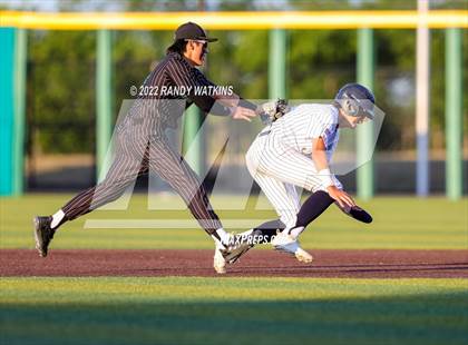 Thumbnail 2 in Southlake Carroll vs. Keller (UIL 6A Region 1 Regional Playoff Final Game 1) photogallery.