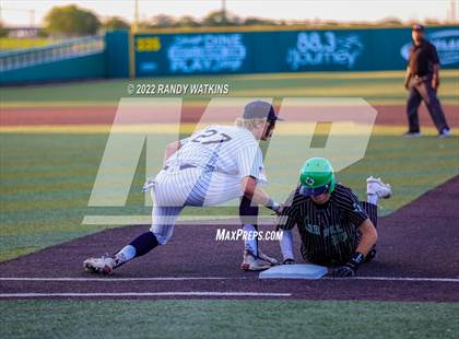 Thumbnail 2 in Southlake Carroll vs. Keller (UIL 6A Region 1 Regional Playoff Final Game 1) photogallery.