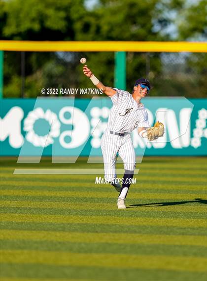 Thumbnail 1 in Southlake Carroll vs. Keller (UIL 6A Region 1 Regional Playoff Final Game 1) photogallery.