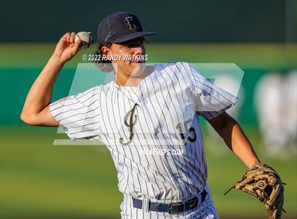Thumbnail 3 in Southlake Carroll vs. Keller (UIL 6A Region 1 Regional Playoff Final Game 1) photogallery.