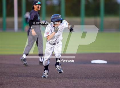 Thumbnail 3 in Southlake Carroll vs. Keller (UIL 6A Region 1 Regional Playoff Final Game 1) photogallery.