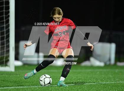 Thumbnail 3 in North Haven vs. Masuk (CIAC Class L Final) photogallery.