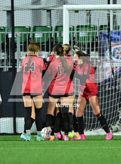 Thumbnail 3 in North Haven vs. Masuk (CIAC Class L Final) photogallery.