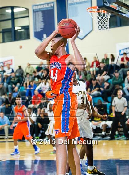 Thumbnail 1 in Bartow vs. Lakewood photogallery.
