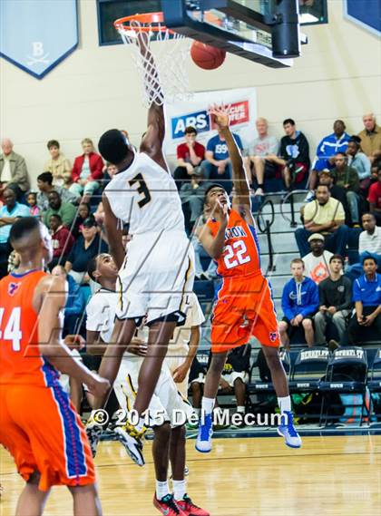 Thumbnail 2 in Bartow vs. Lakewood photogallery.